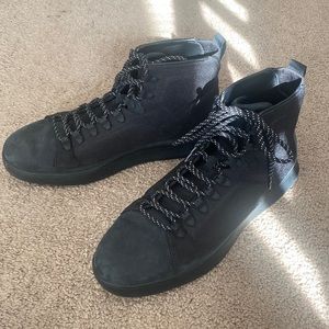 Under Armour UAS Club Mid Canvas Suede Boots